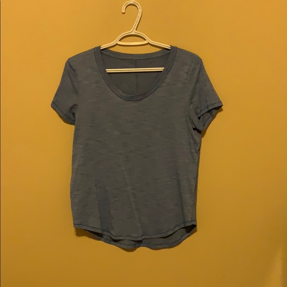 Lulu lemon T-shirt